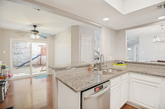 1345 Jeanette Way, Carrollton, TX 75006