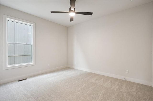 2157 Black Walnut Drive, Liberty, MO 64068