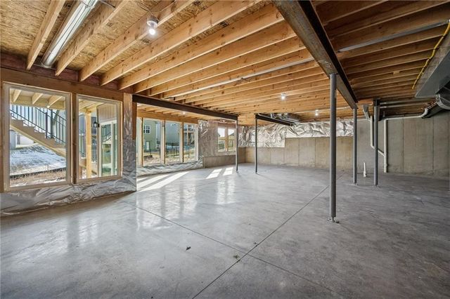 2157 Black Walnut Drive, Liberty, MO 64068