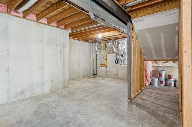 2157 Black Walnut Drive, Liberty, MO 64068