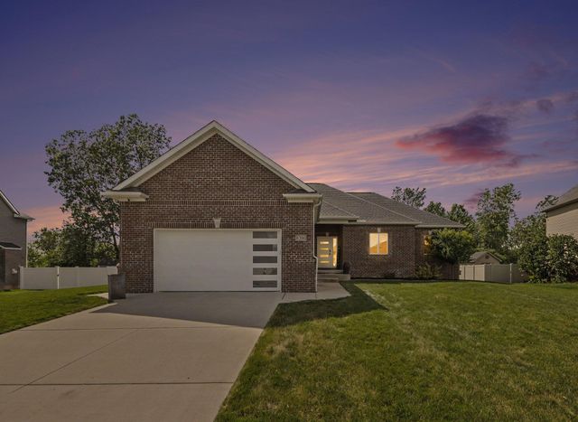 8308 Jack Pine Circle, Ypsilanti, MI 48197
