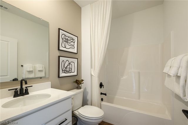 6718 Montville Reserve Lane, Medina, OH 44256
