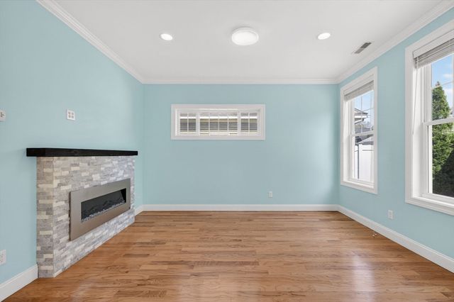 12 Old County Rd, Salisbury, MA 01952