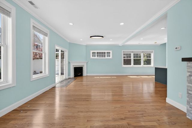 12 Old County Rd, Salisbury, MA 01952