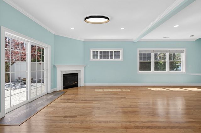 12 Old County Rd, Salisbury, MA 01952