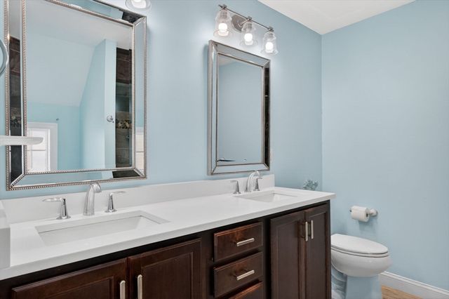 12 Old County Rd, Salisbury, MA 01952