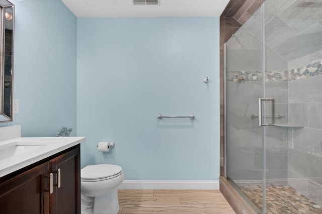 12 Old County Rd, Salisbury, MA 01952