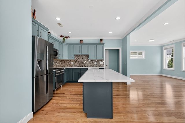 12 Old County Rd, Salisbury, MA 01952