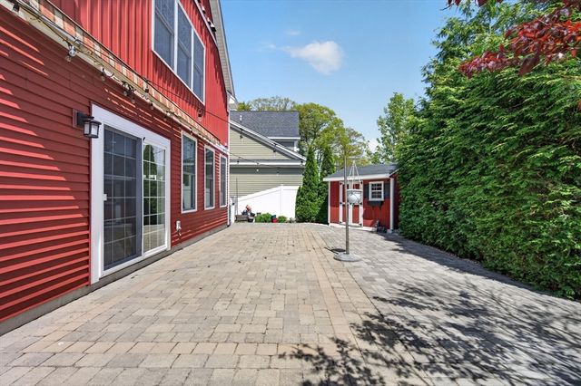 12 Old County Rd, Salisbury, MA 01952
