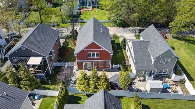 12 Old County Rd, Salisbury, MA 01952
