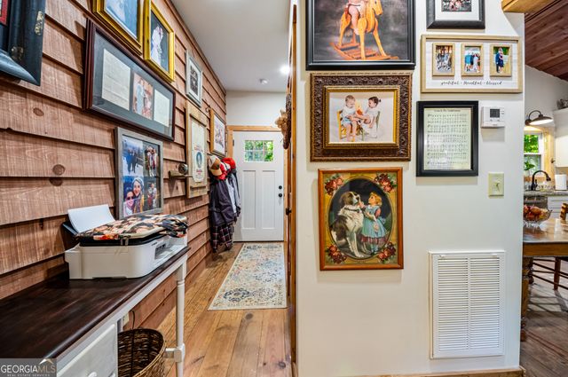 45 Hall Lane, Clayton, GA 30525