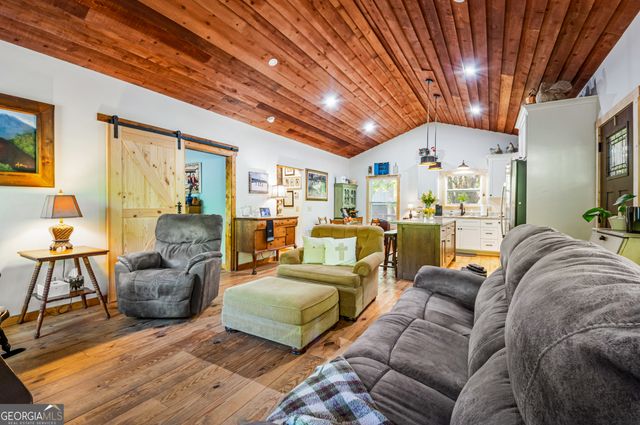 45 Hall Lane, Clayton, GA 30525