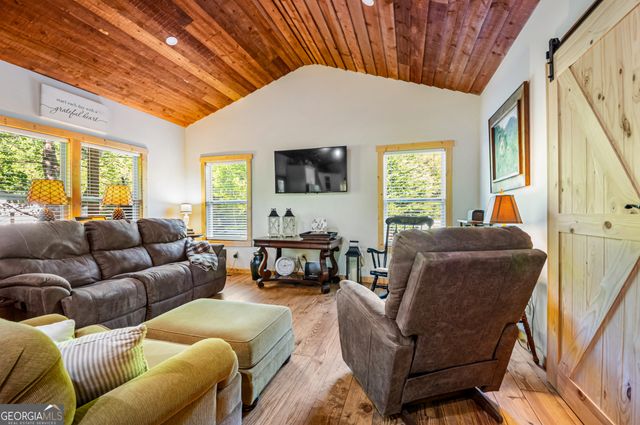 45 Hall Lane, Clayton, GA 30525