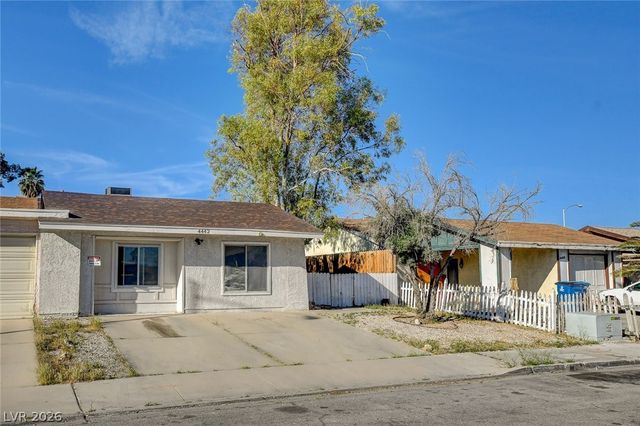 4442 Via San Rafael, Las Vegas, NV 89103