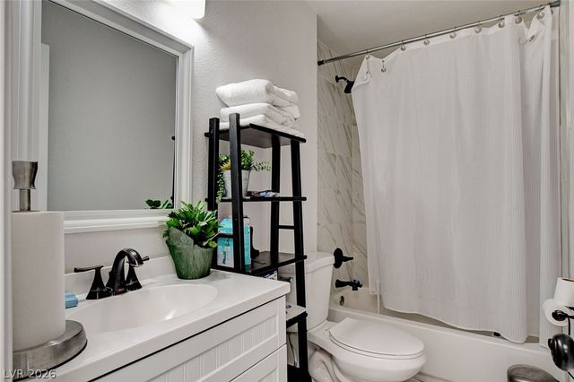 4442 Via San Rafael, Las Vegas, NV 89103