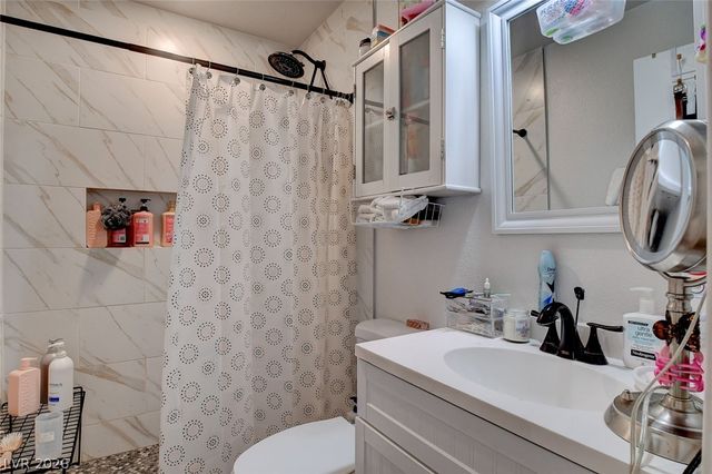 4442 Via San Rafael, Las Vegas, NV 89103