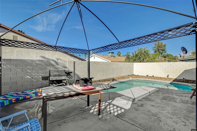 4442 Via San Rafael, Las Vegas, NV 89103