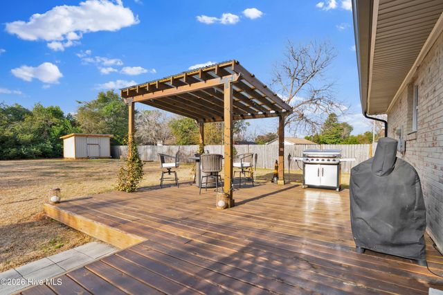 106 Green Meadows Drive, Wilmington, NC 28405