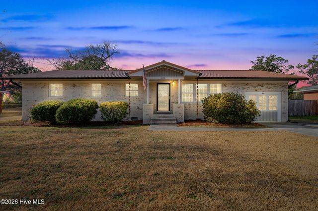 106 Green Meadows Drive, Wilmington, NC 28405