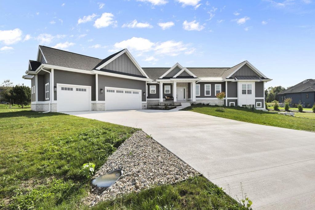 6682 Morning Dew LANE, Sun Prairie, WI 53590