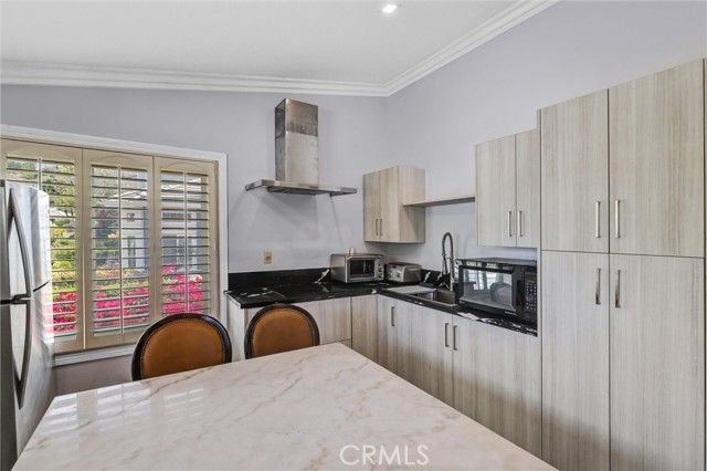 25432 Nottingham Court, Laguna Hills, CA 92653