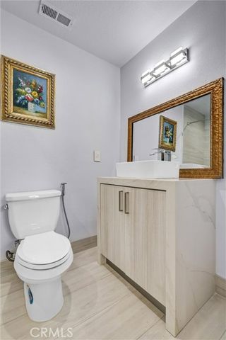 25432 Nottingham Court, Laguna Hills, CA 92653