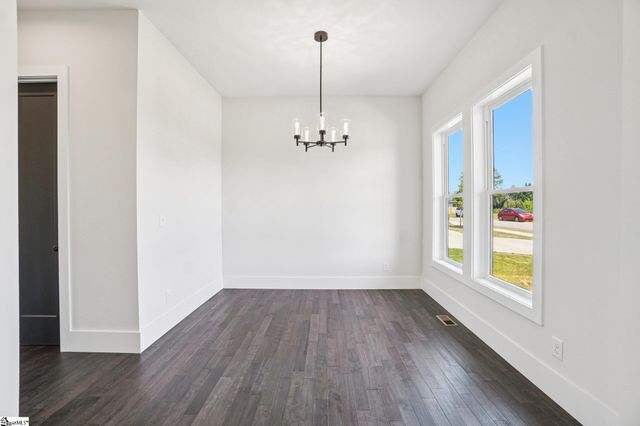 44 Village Crest Drive, Greenville, SC 29607