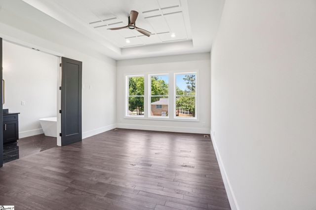 44 Village Crest Drive, Greenville, SC 29607