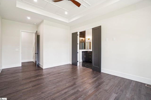 44 Village Crest Drive, Greenville, SC 29607