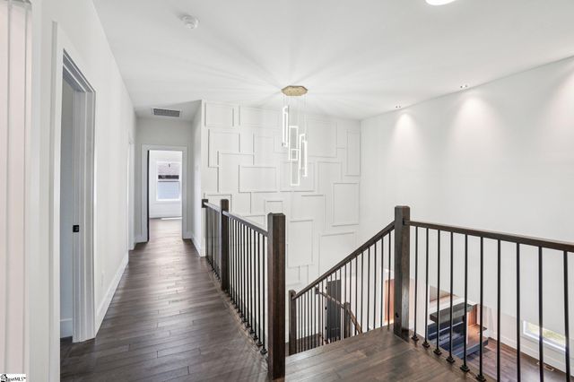 44 Village Crest Drive, Greenville, SC 29607