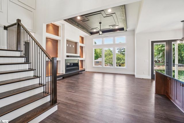 44 Village Crest Drive, Greenville, SC 29607