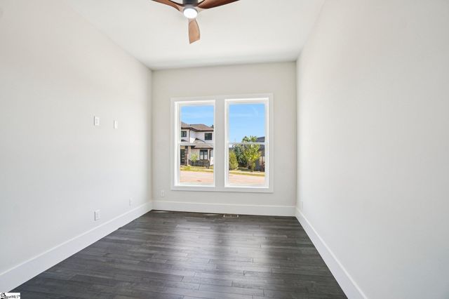 44 Village Crest Drive, Greenville, SC 29607