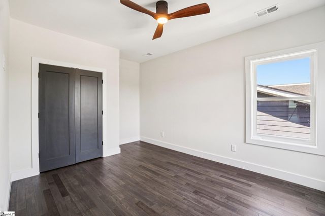 44 Village Crest Drive, Greenville, SC 29607