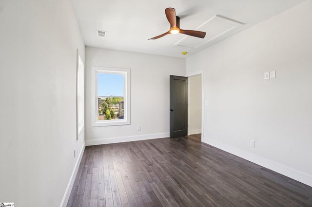 44 Village Crest Drive, Greenville, SC 29607