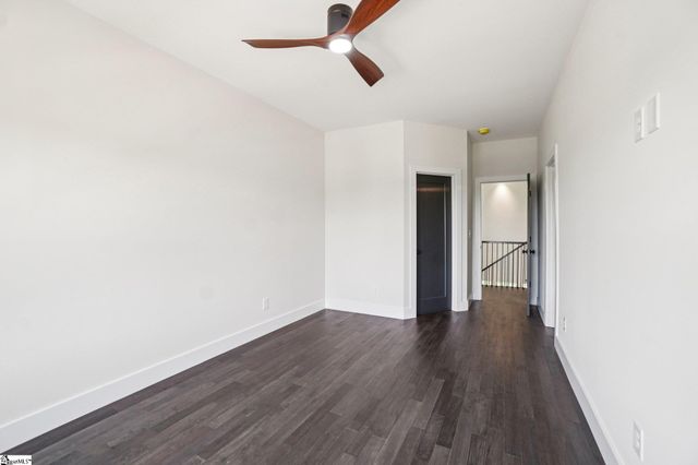 44 Village Crest Drive, Greenville, SC 29607