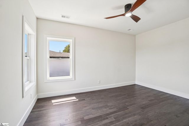 44 Village Crest Drive, Greenville, SC 29607