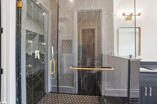 44 Village Crest Drive, Greenville, SC 29607