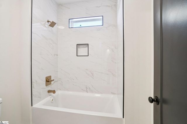 44 Village Crest Drive, Greenville, SC 29607