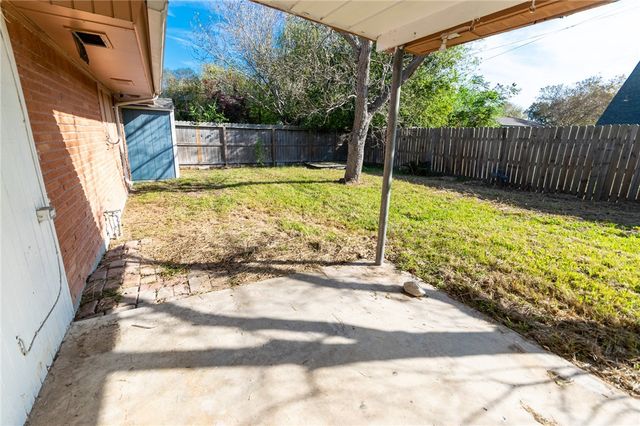 118 Driftwood Dr, Portland, TX 78374