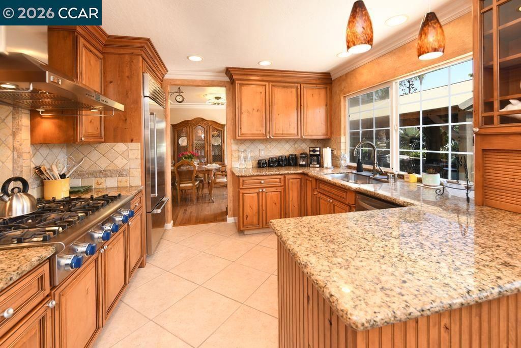 Image 1 of property listing at 1894 Sagewood Ct, Concord, CA 94521