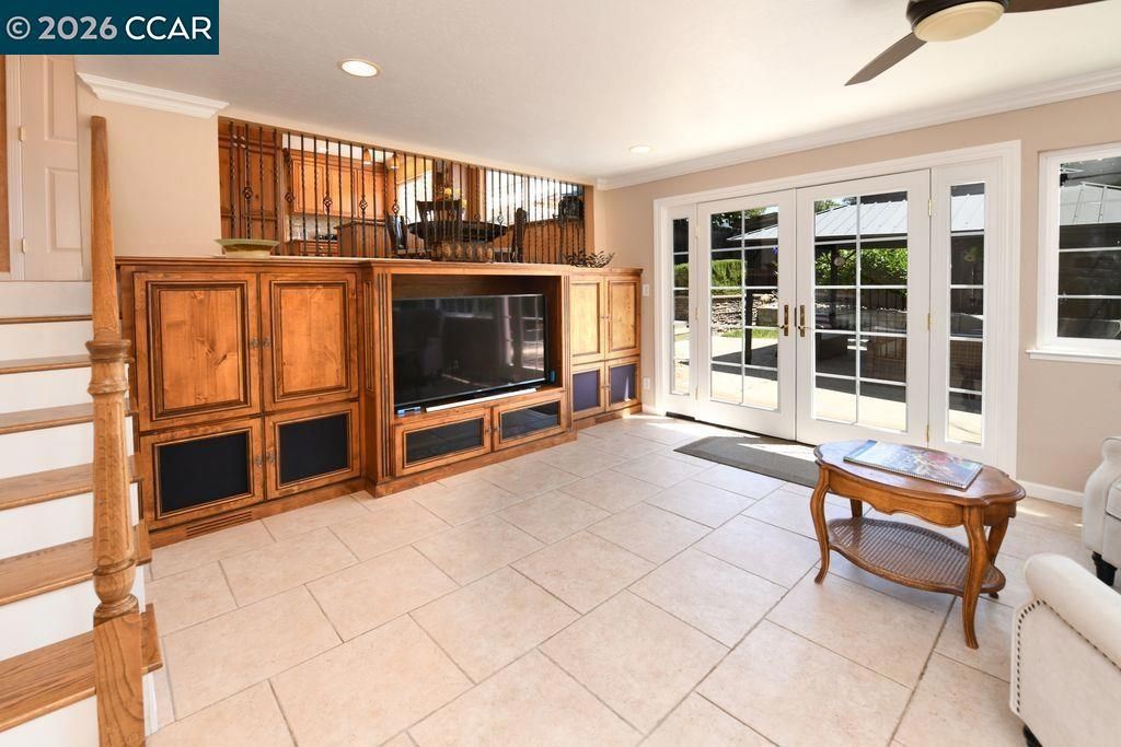 Image 17 of property listing at 1894 Sagewood Ct, Concord, CA 94521