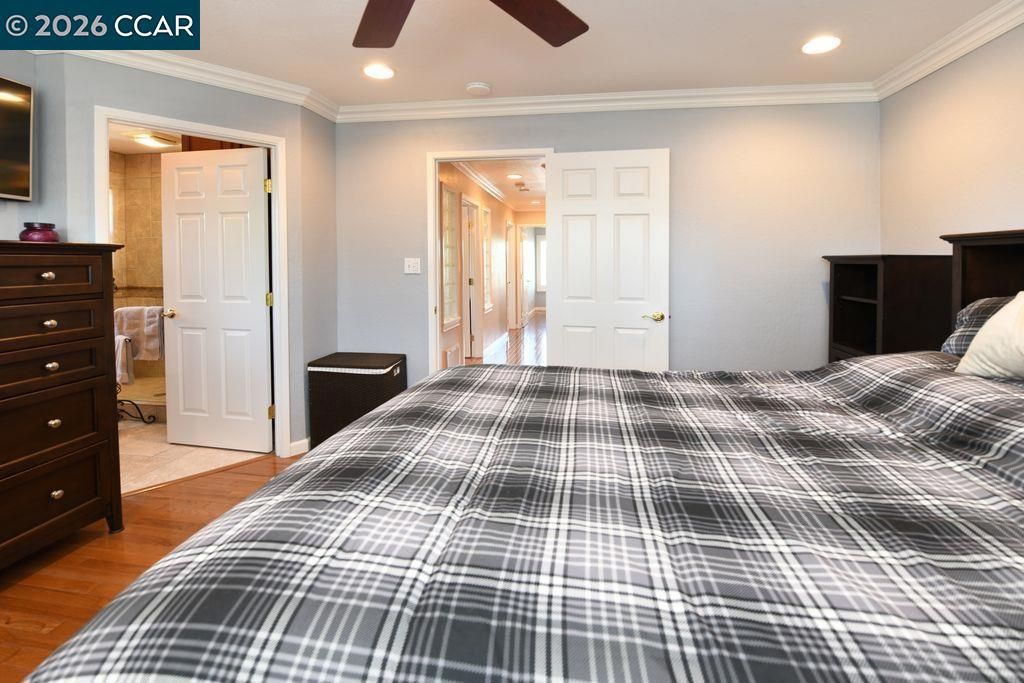 Image 22 of property listing at 1894 Sagewood Ct, Concord, CA 94521