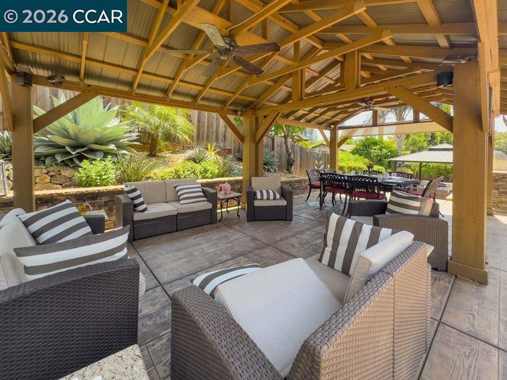 Image 34 of property listing at 1894 Sagewood Ct, Concord, CA 94521
