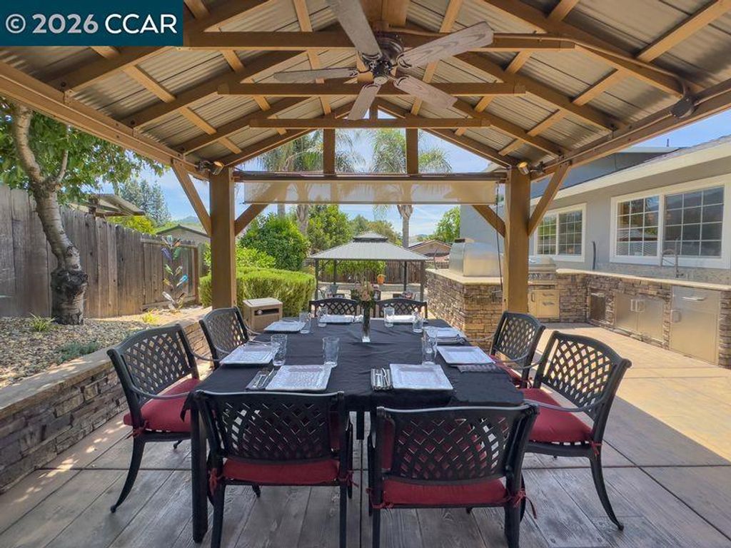 Image 37 of property listing at 1894 Sagewood Ct, Concord, CA 94521