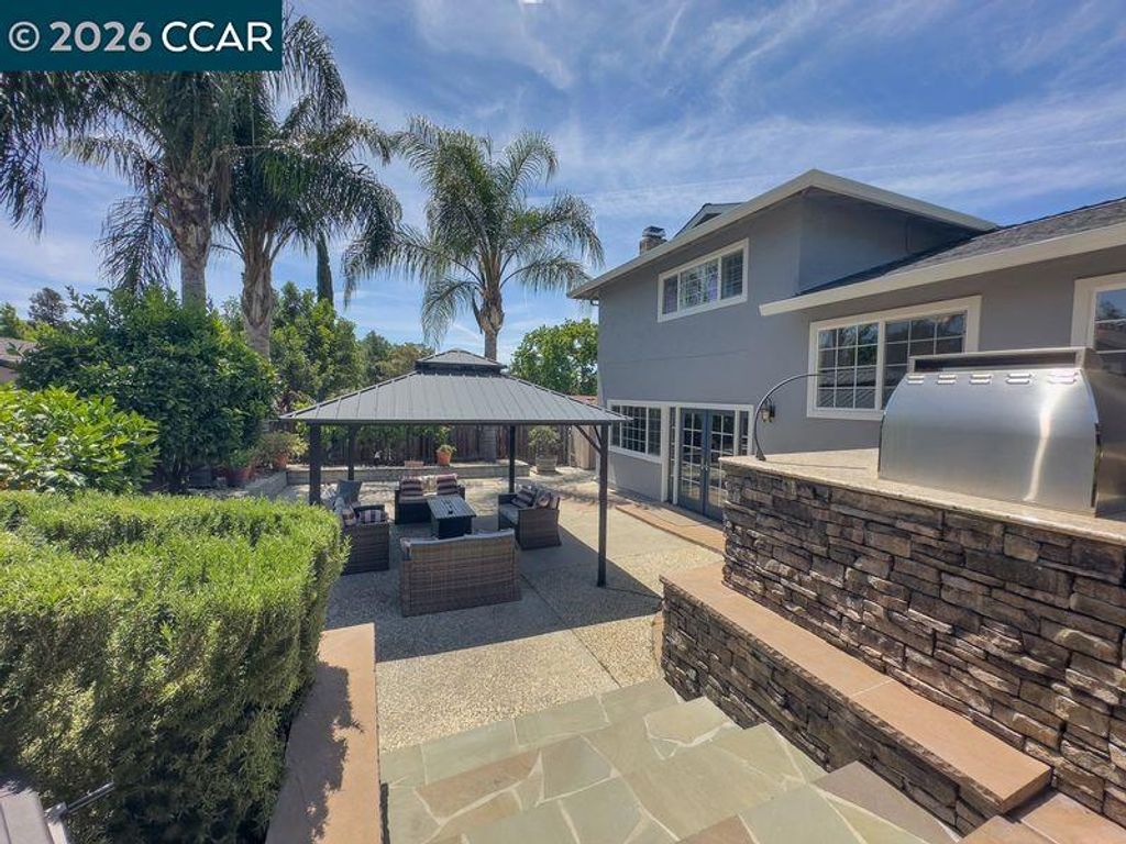 Image 38 of property listing at 1894 Sagewood Ct, Concord, CA 94521