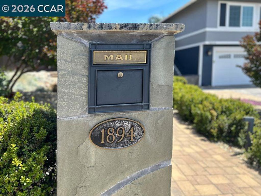 Image 46 of property listing at 1894 Sagewood Ct, Concord, CA 94521