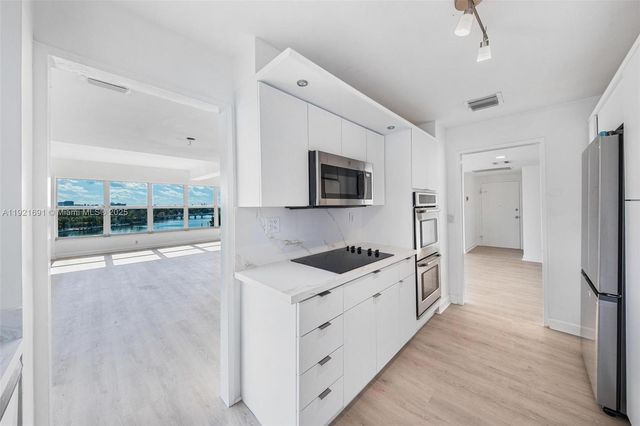 9100 W Bay Harbor Dr 5A, Bay Harbor Islands, FL 33154