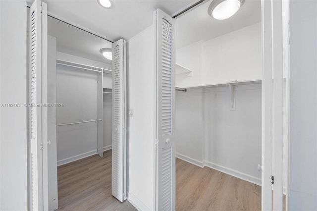 9100 W Bay Harbor Dr 5A, Bay Harbor Islands, FL 33154