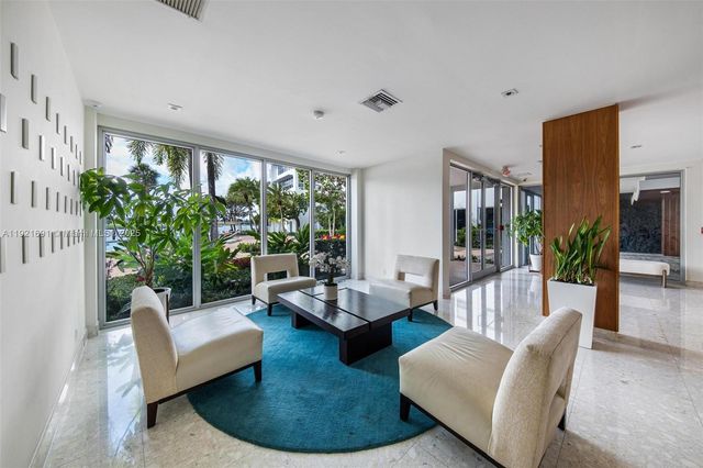 9100 W Bay Harbor Dr 5A, Bay Harbor Islands, FL 33154