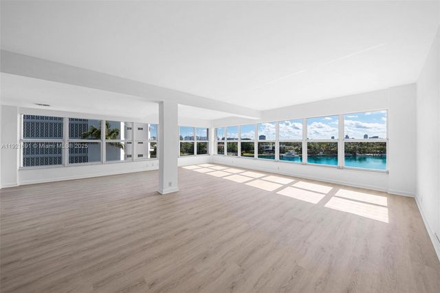 9100 W Bay Harbor Dr 5A, Bay Harbor Islands, FL 33154